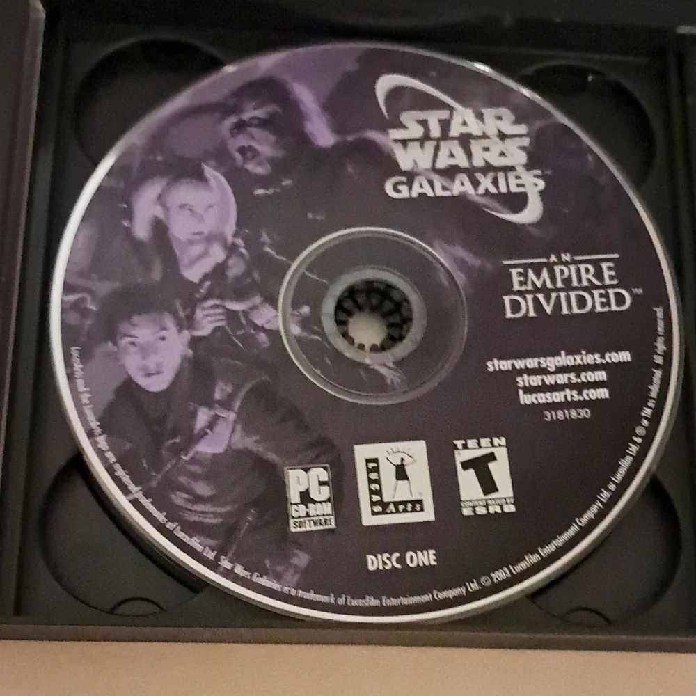 Star Wars Galaxies: Empire Divided PC Game - Black and White
